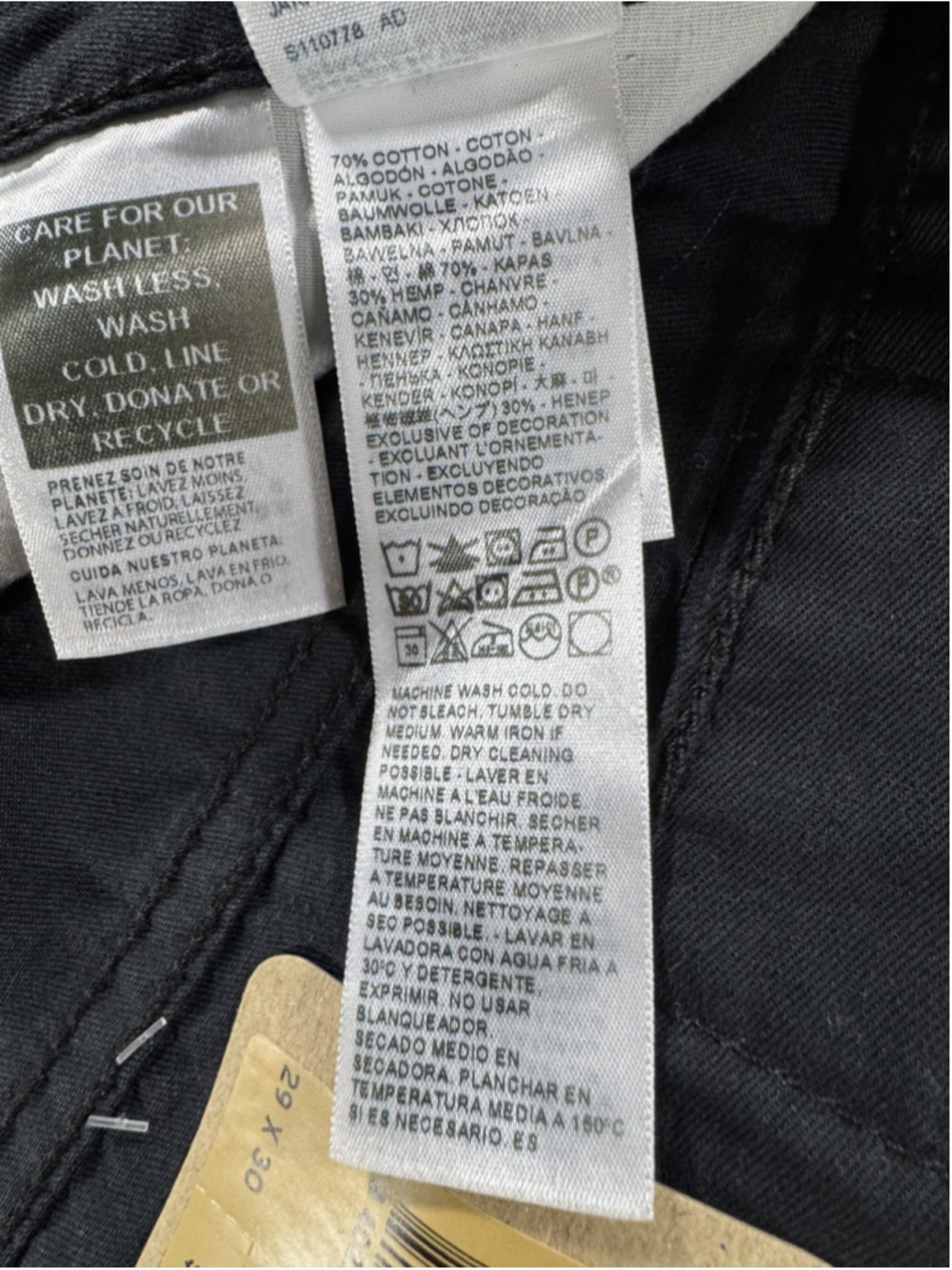 NWT Levi's '80's Mom Jeans High Rise Relaxed Tapered Leg Black Size 29x30 - Picture 13 of 16